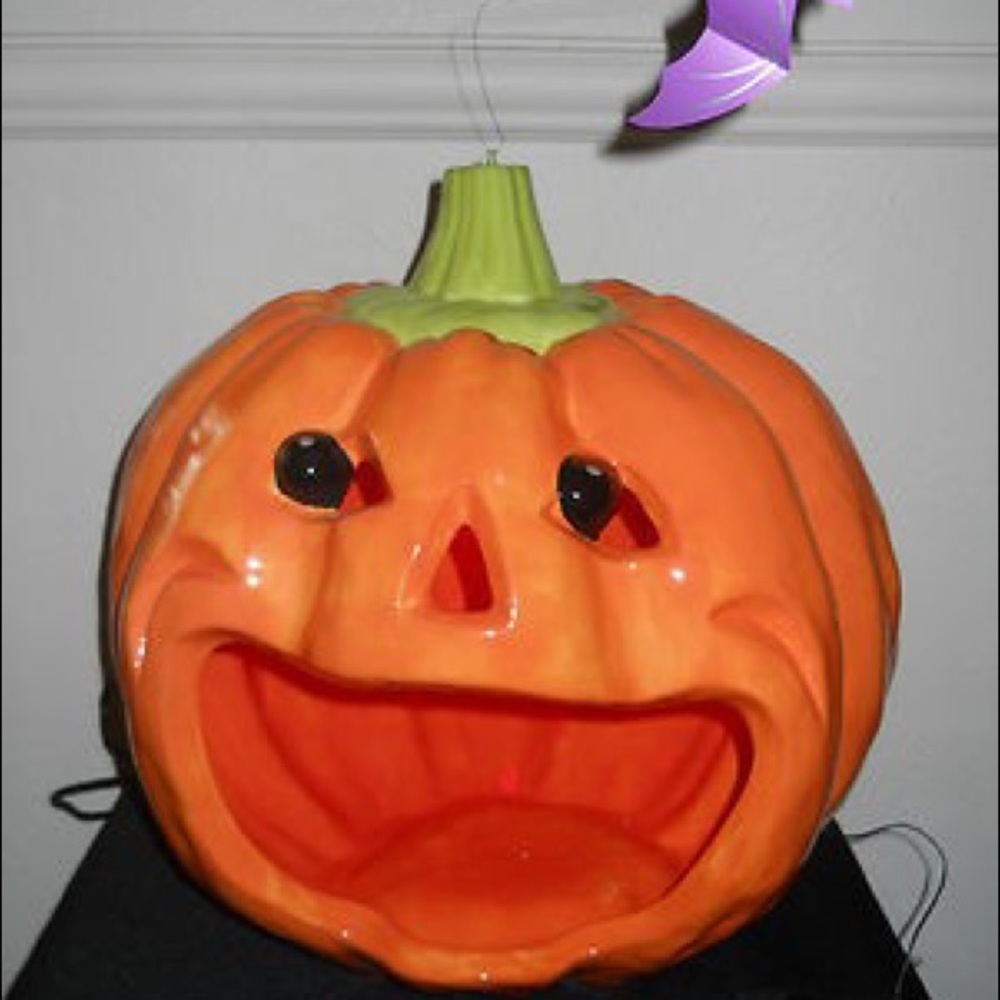 ISO Halloween pumpkin Jack-o'-lantern candy bowl